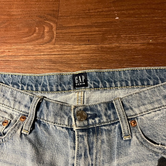 GAP Ripped Jeans - Picture 4 of 7